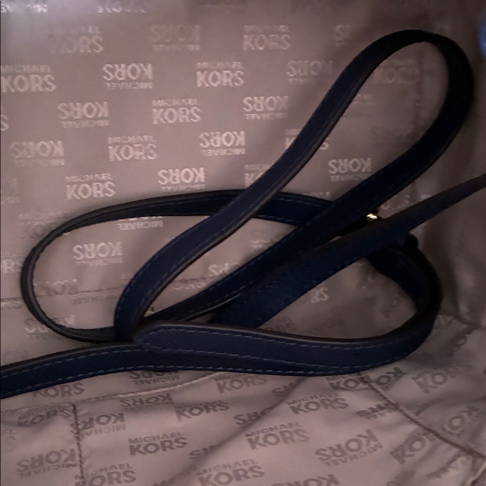 Michael Kors Dark Blue Satchel with Gold Details - Picture 5 of 5